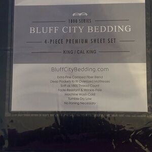 4-Piece Sheet Set - Elegant Navy Blue